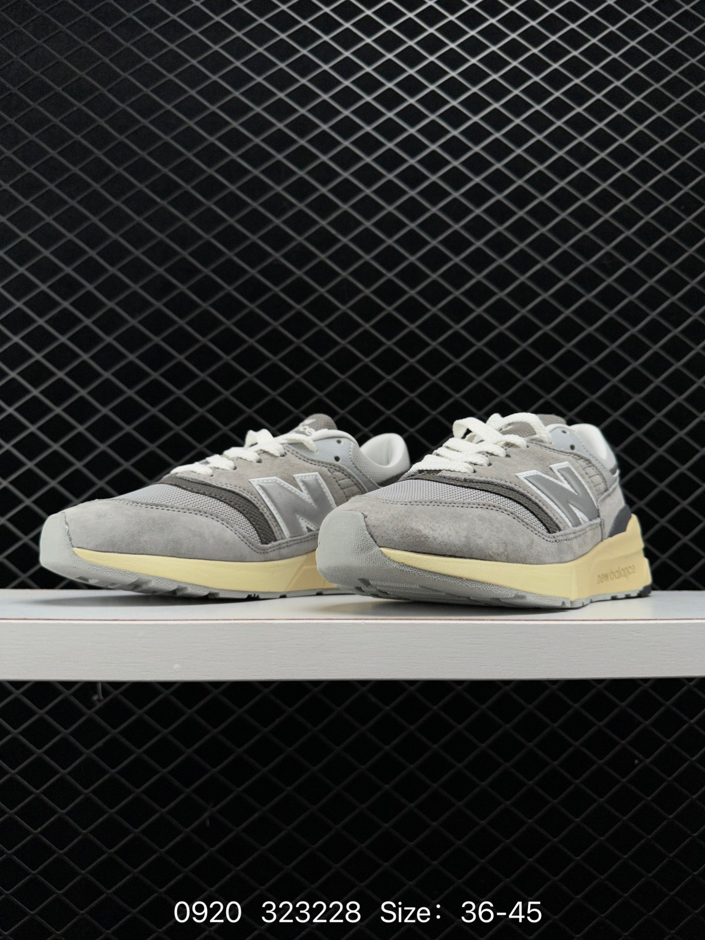 Super Fabric x New Balance  U997RHB